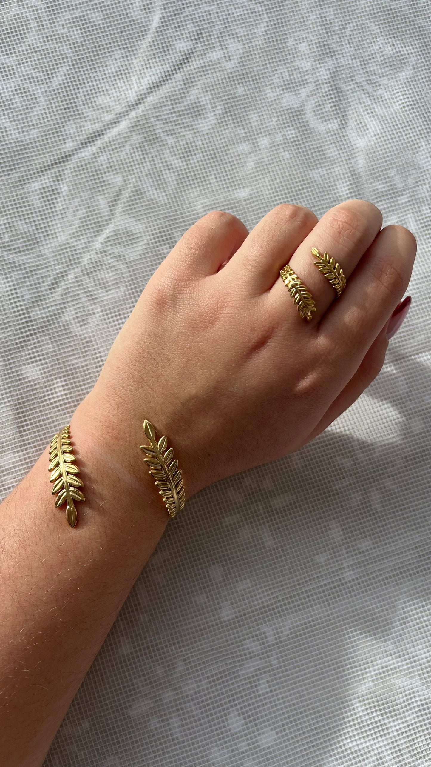 Bague feuille torsadé