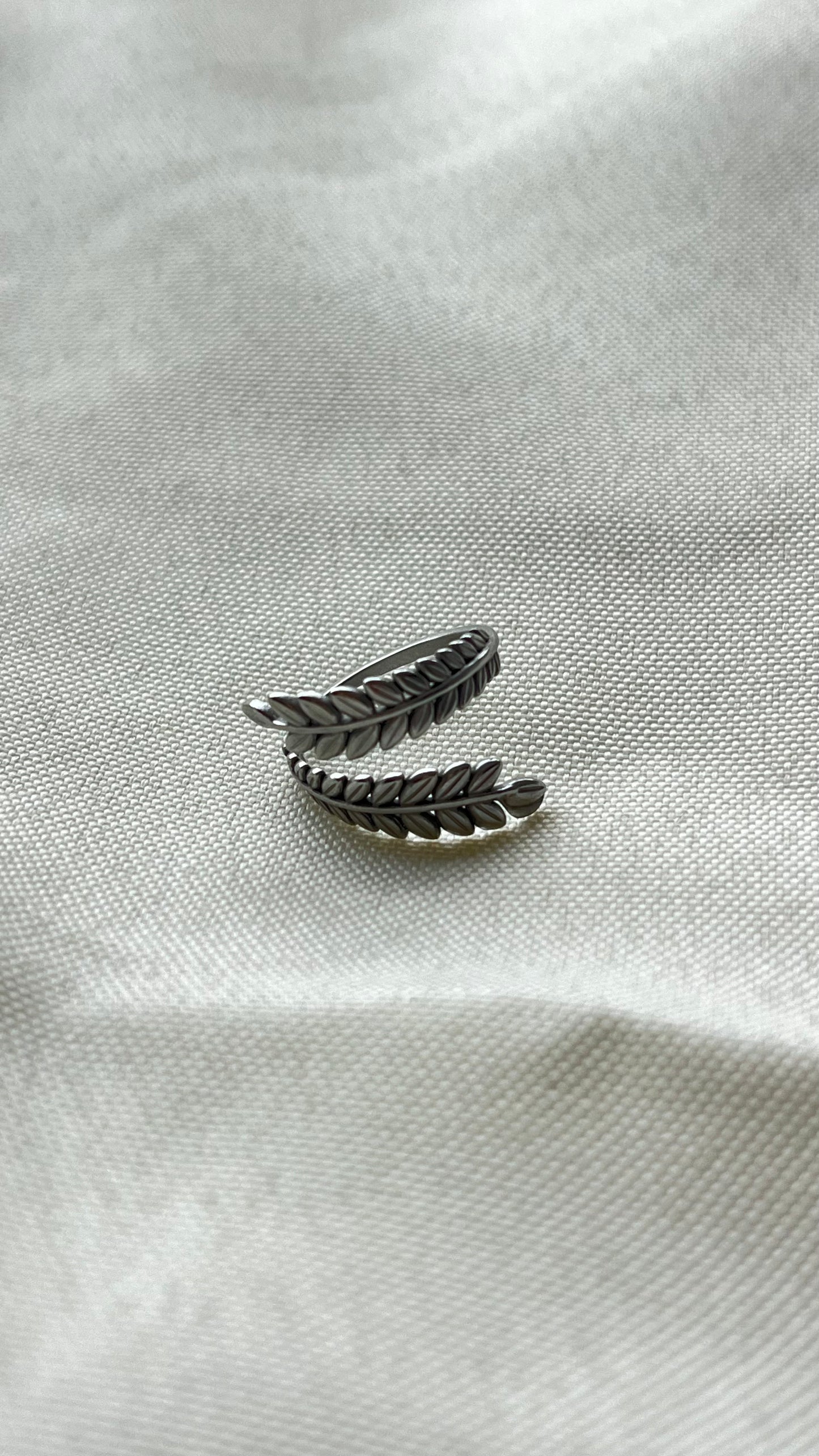 Bague feuille torsadé