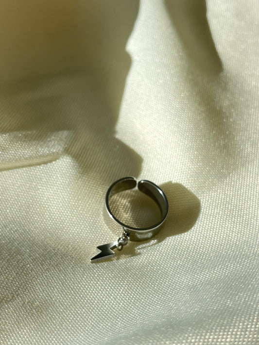 Bague breloque éclair argenté