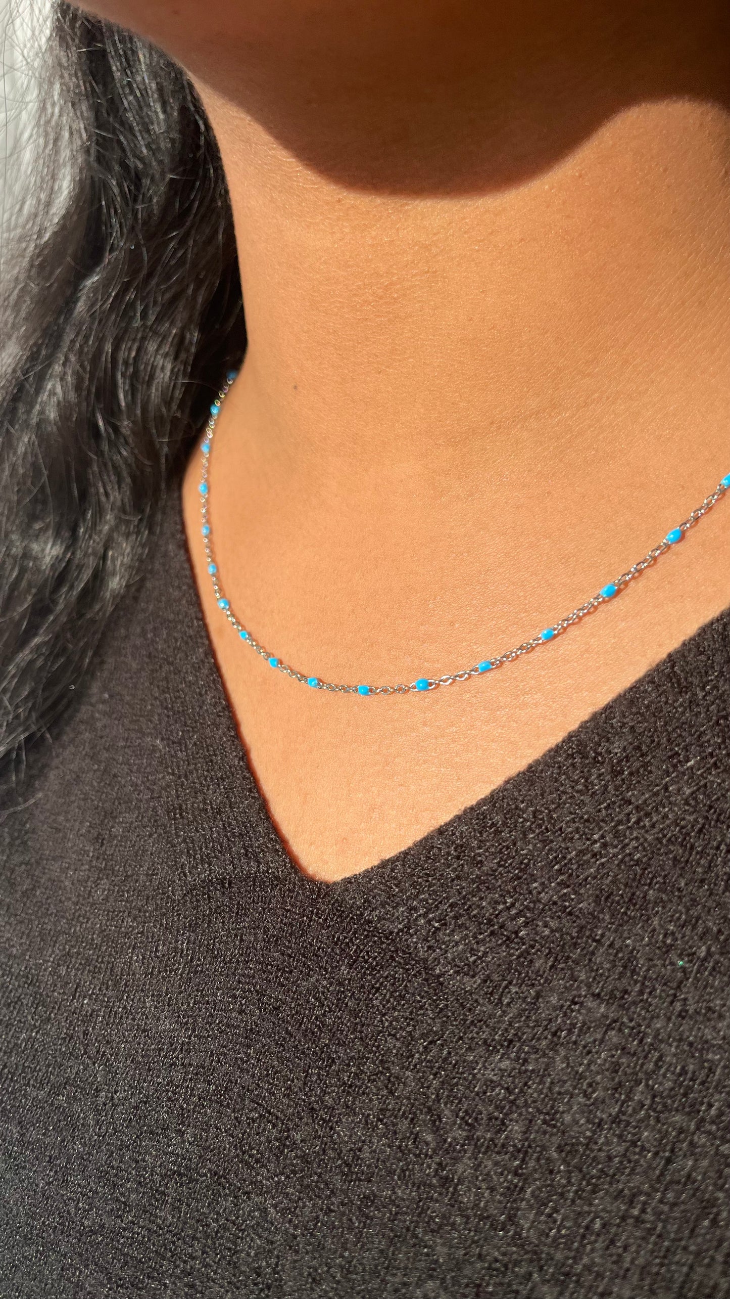 Collier perles colorées fin